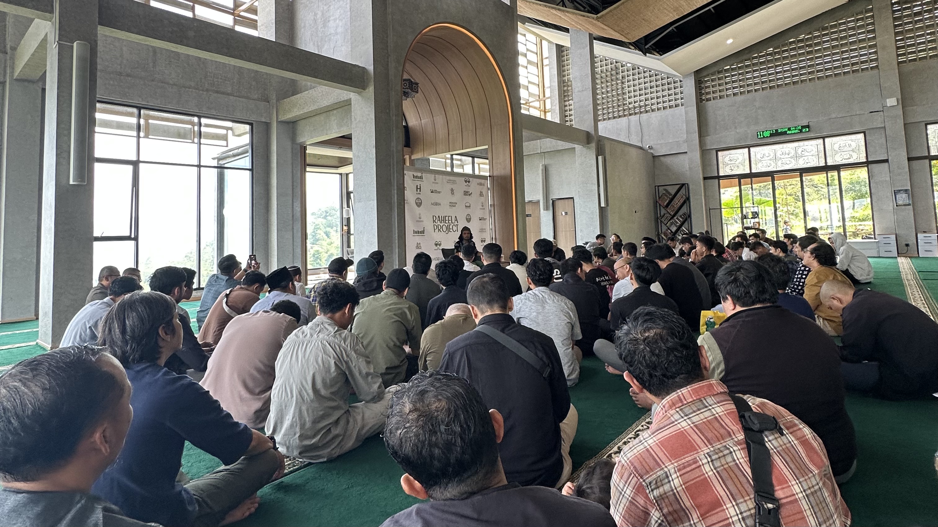 ROSCIK SILATURAHIM BERSAMA UST HANAN ATTAKI